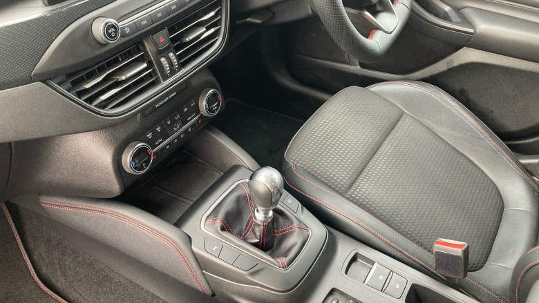 Ford Focus 1.0 EcoBoost Hybrid mHEV 155 ST-Line X Edition 5dr Petrol Hatchback